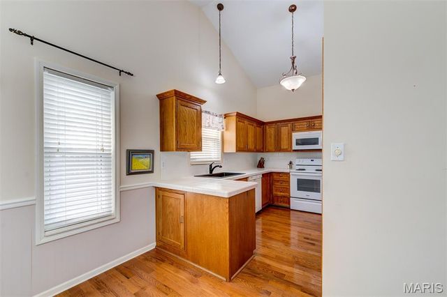 5 Aken Court, St Peters, MO 63376