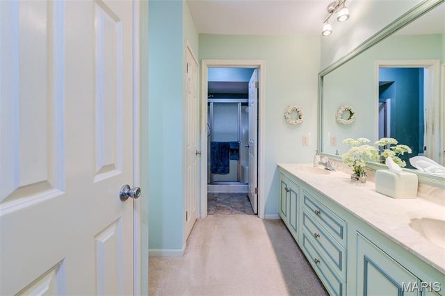 5 Aken Court, St Peters, MO 63376