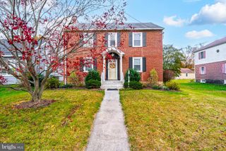 405 W WALNUT ST, North Wales, PA 19454