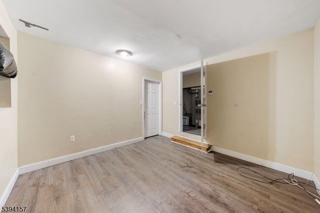 1073 Bond St, Elizabeth City, NJ 07201