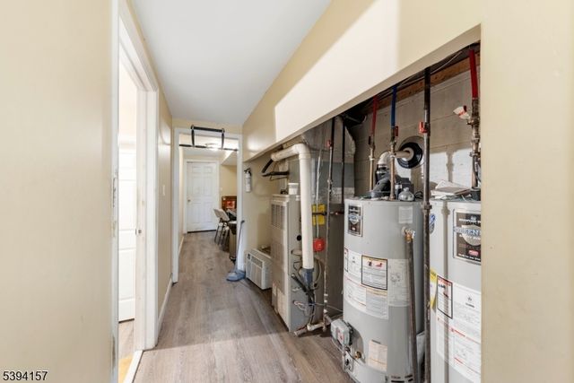 1073 Bond St, Elizabeth City, NJ 07201