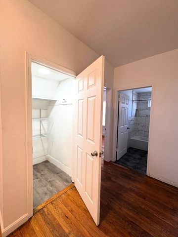 11 Fairmont Pl 1, Malden, MA 02148