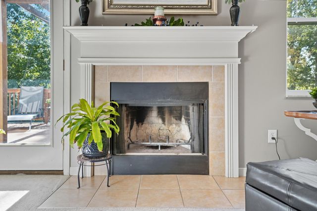 322 Weatherburn Drive, Pataskala, OH 43062