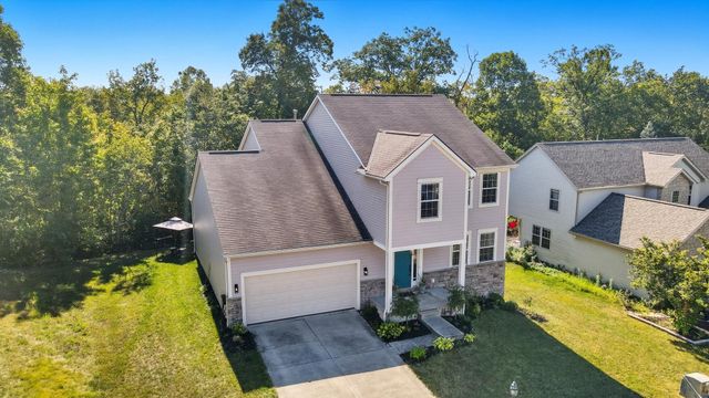 322 Weatherburn Drive, Pataskala, OH 43062