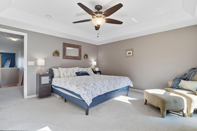 322 Weatherburn Drive, Pataskala, OH 43062