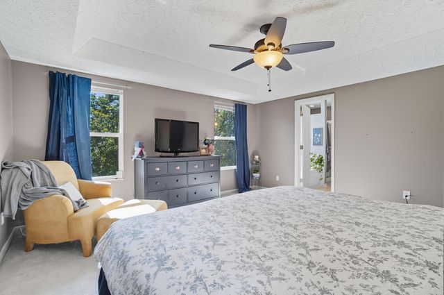 322 Weatherburn Drive, Pataskala, OH 43062