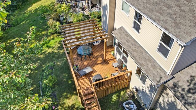 322 Weatherburn Drive, Pataskala, OH 43062