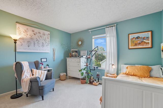 322 Weatherburn Drive, Pataskala, OH 43062