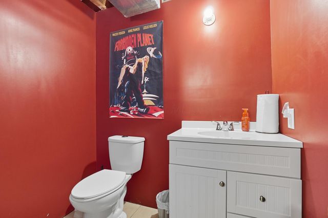 322 Weatherburn Drive, Pataskala, OH 43062