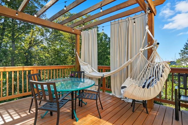 322 Weatherburn Drive, Pataskala, OH 43062