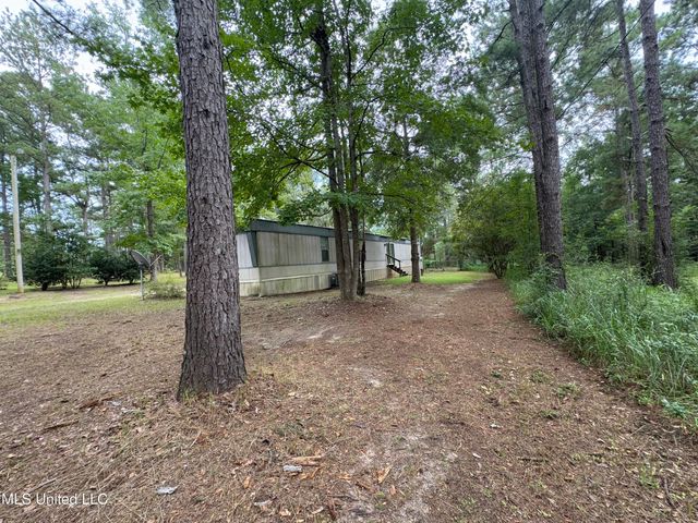143 Turkey Pine Road, Lucedale, MS 39452