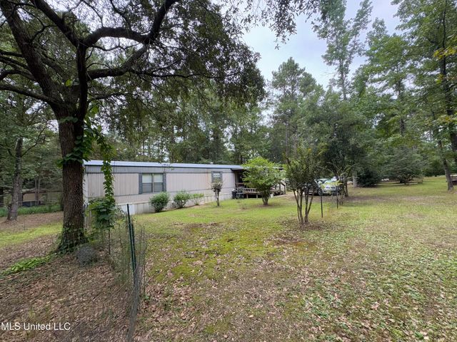 143 Turkey Pine Road, Lucedale, MS 39452
