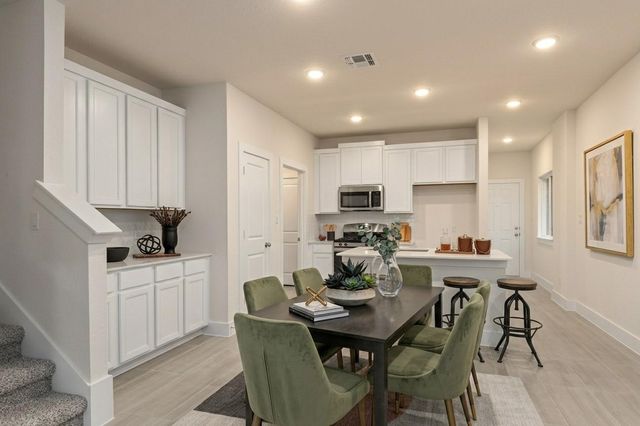 134 Whinny WAY, Georgetown, TX 78626