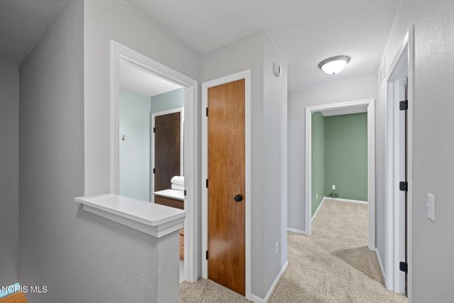 3519 Indian Oaks Lane, Toledo, OH 43617