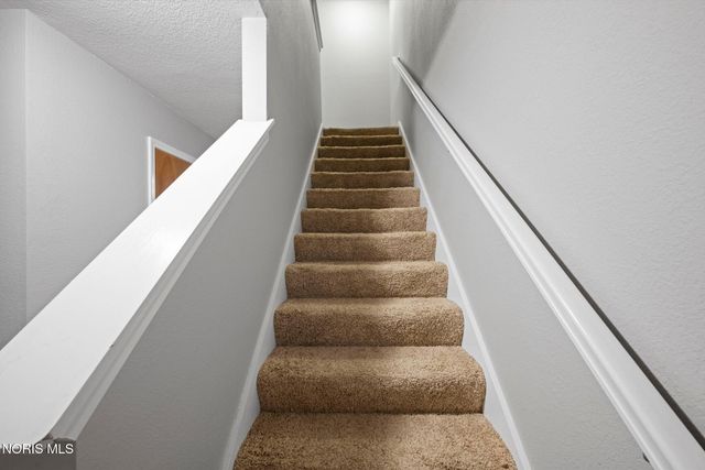3519 Indian Oaks Lane, Toledo, OH 43617