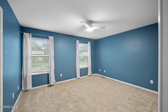 3519 Indian Oaks Lane, Toledo, OH 43617