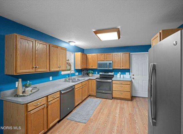 3519 Indian Oaks Lane, Toledo, OH 43617