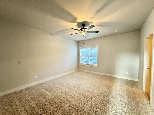 904 NE Heights Lane, Bentonville, AR 72712