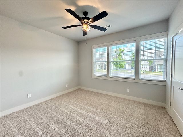 904 NE Heights Lane, Bentonville, AR 72712