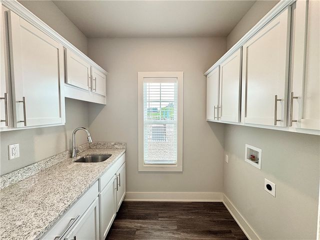 904 NE Heights Lane, Bentonville, AR 72712