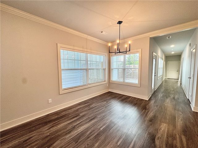 904 NE Heights Lane, Bentonville, AR 72712