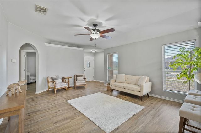 2321 White Star, Corpus Christi, TX 78414