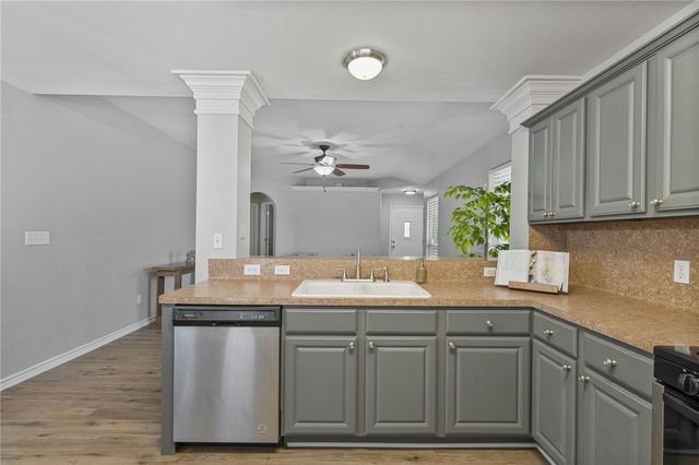 2321 White Star, Corpus Christi, TX 78414