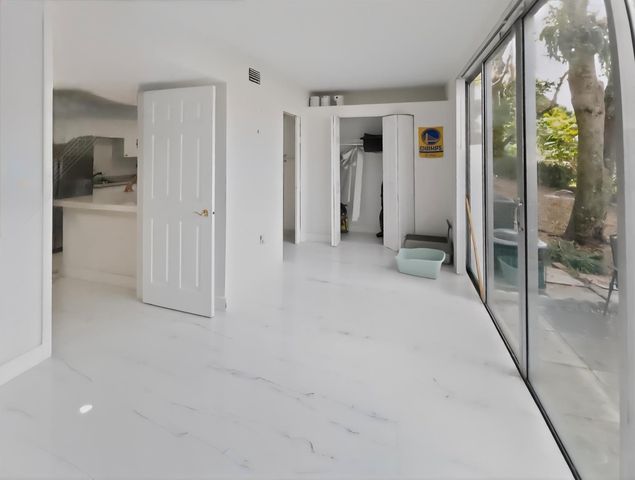 8401 W Sample Road 5, Coral Springs, FL 33065