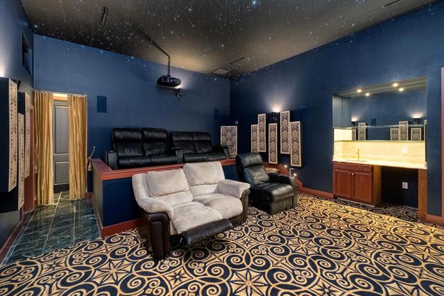 340 Barton Ranch RD, Dripping Springs, TX 78620