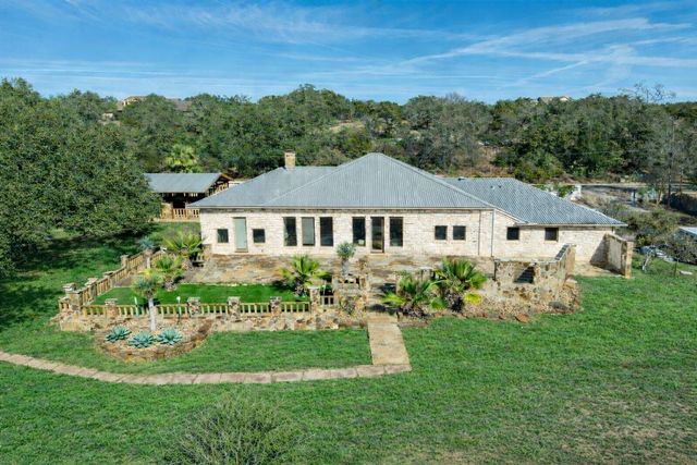 340 Barton Ranch RD, Dripping Springs, TX 78620