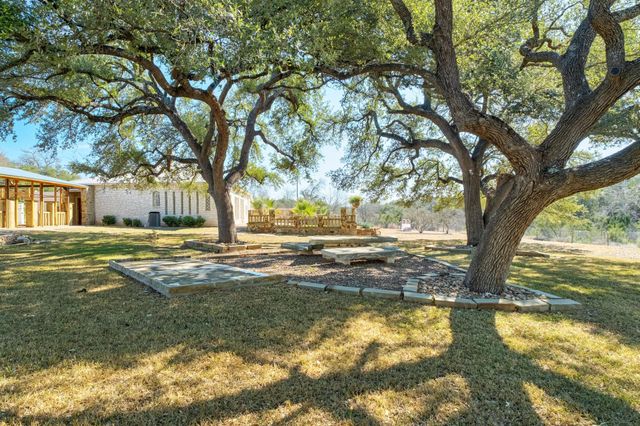 340 Barton Ranch RD, Dripping Springs, TX 78620