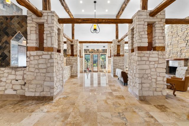 340 Barton Ranch RD, Dripping Springs, TX 78620