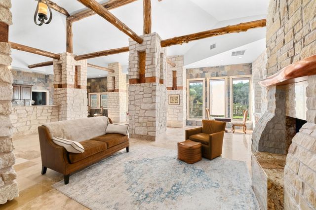 340 Barton Ranch RD, Dripping Springs, TX 78620