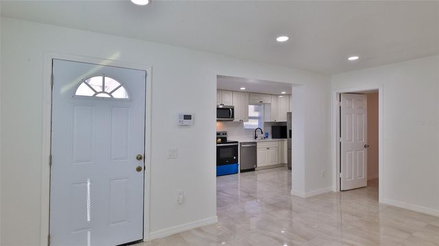326 HOBART AVENUE, Daytona Beach, FL 32114