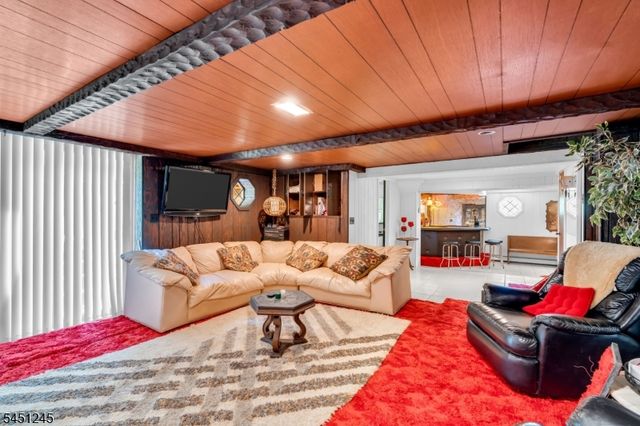10 Sussex St, Byram Twp., NJ 07874