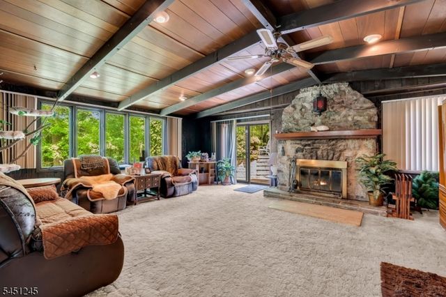 10 Sussex St, Byram Twp., NJ 07874