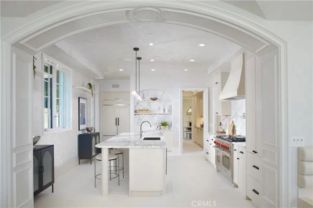 3 Island Vista, Newport Coast, CA 92657