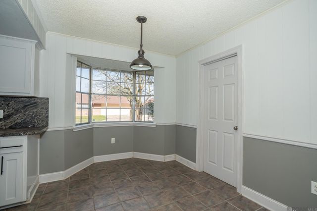 613 Kimmeridge Dr, Baton Rouge, LA 70815