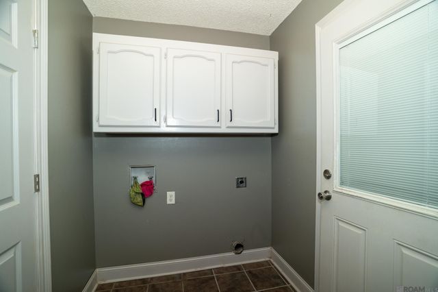 613 Kimmeridge Dr, Baton Rouge, LA 70815