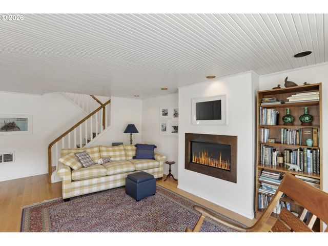 100 Se Harney St 11, Portland, OR 97202