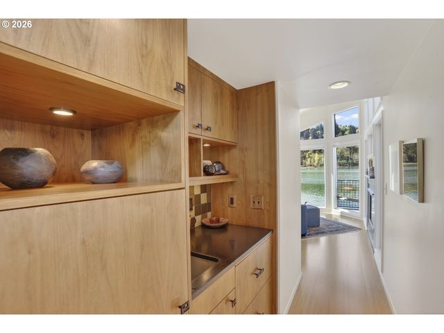 100 Se Harney St 11, Portland, OR 97202