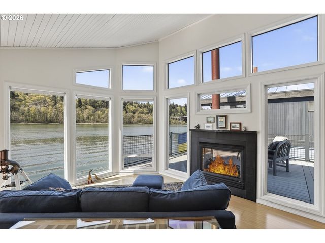 100 Se Harney St 11, Portland, OR 97202