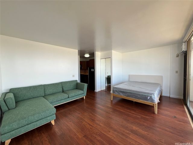 1560 Thurston Avenue 504, Honolulu, HI 96822