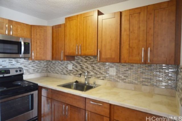 1560 Thurston Avenue 504, Honolulu, HI 96822