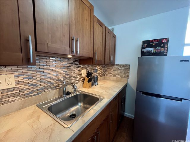 1560 Thurston Avenue 504, Honolulu, HI 96822