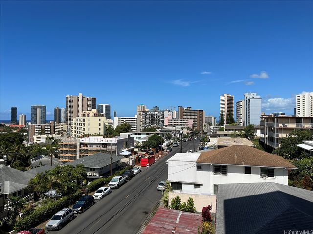 1560 Thurston Avenue 504, Honolulu, HI 96822