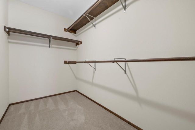 S67W17330 Rossmar COURT, Muskego, WI 53150