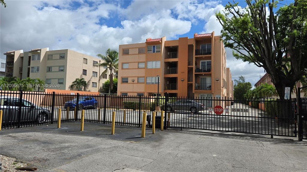 325 NW 72nd Avenue 301, Miami, FL 33126