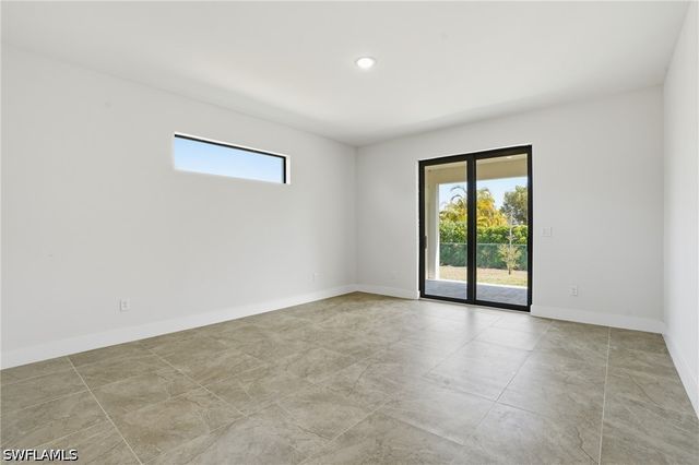2303 NW 18th PL, Cape Coral, FL 33993