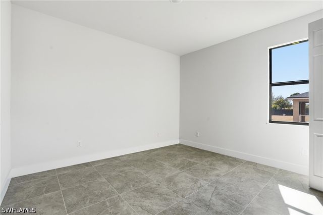 2303 NW 18th PL, Cape Coral, FL 33993